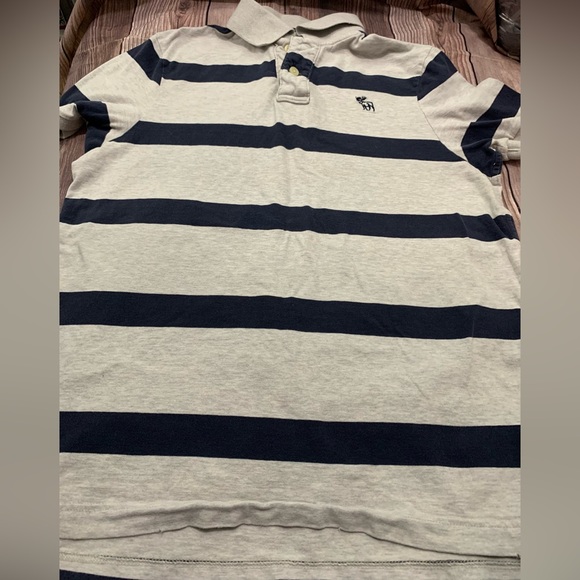 Abercrombie tshirt polo - Picture 6 of 7
